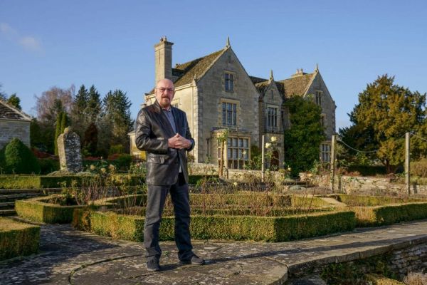 Ian Andreson and Shona Learoyd's 12-acre mansion in England.